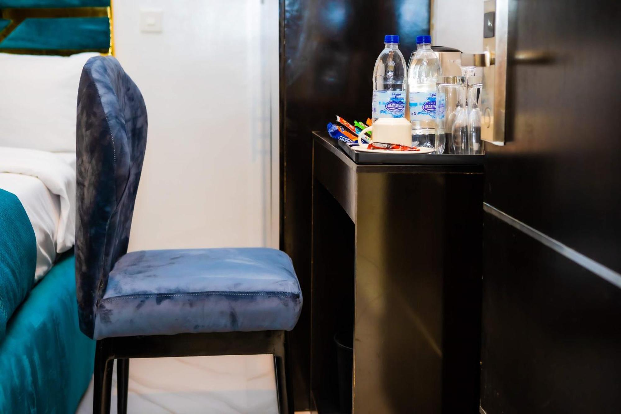 El Elyon Hotel And Suites ラゴス エクステリア 写真